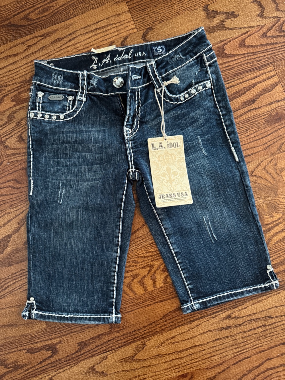 L.A. Idol Dark Wash Denim Women’s Shorts with White Stitching Studs Rhinestones